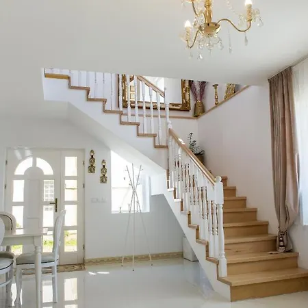 Villa Maria *