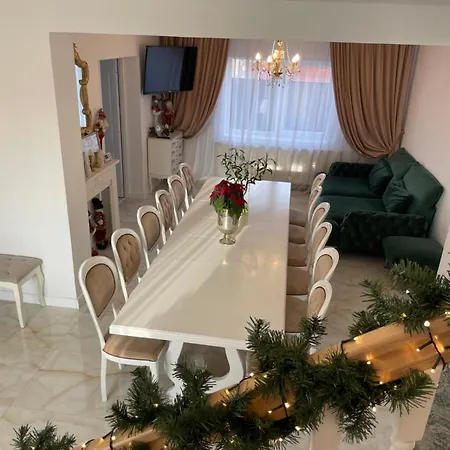 Maria Villa